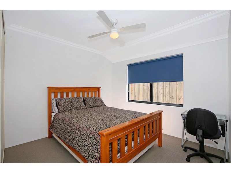 33 Grasshill Grange, Halls Head WA 6210