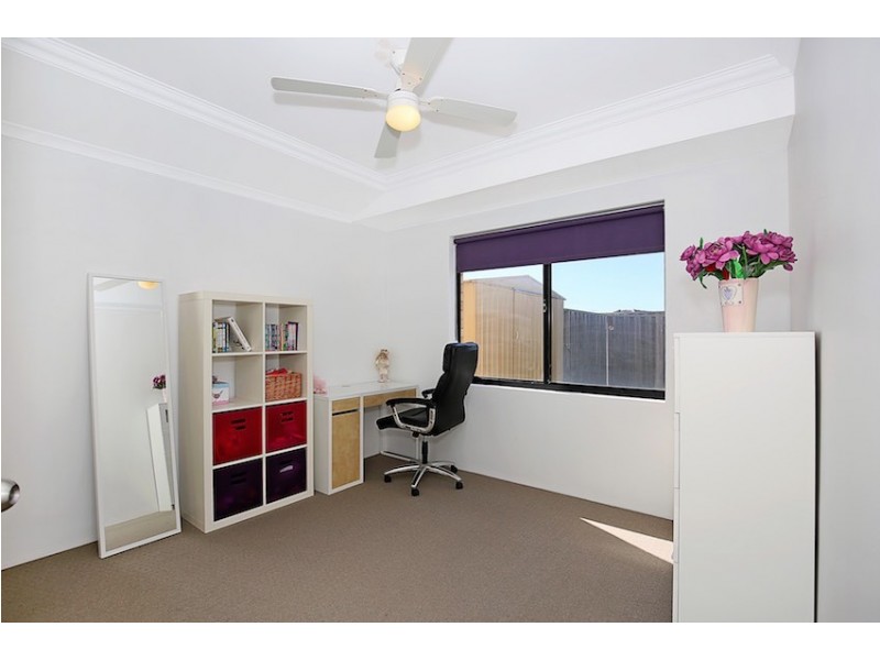 33 Grasshill Grange, Halls Head WA 6210