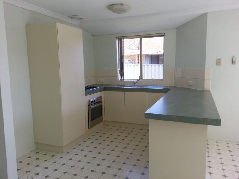 3B Ensay Place, Dudley Park WA 6210