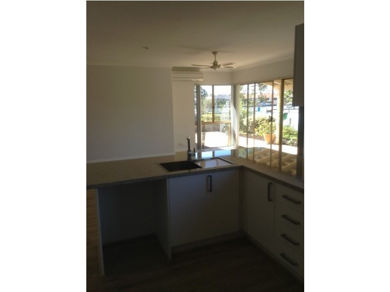 2 Robertson Grove, South Yunderup WA 6208