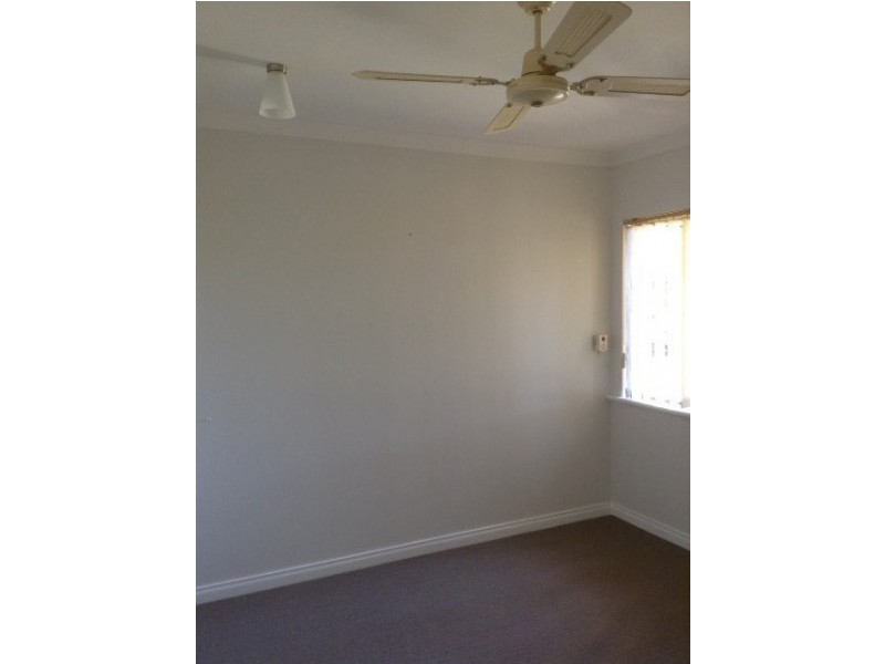 2 Robertson Grove, South Yunderup WA 6208