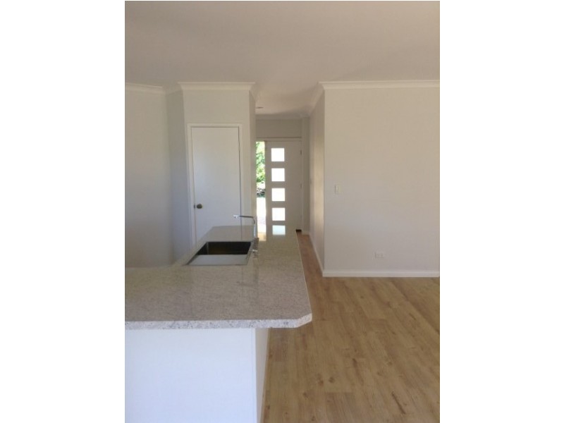 2 Robertson Grove, South Yunderup WA 6208