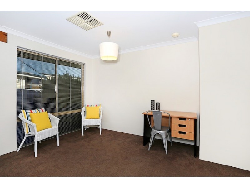 6 Woolah Place, South Yunderup WA 6208