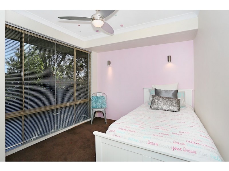 6 Woolah Place, South Yunderup WA 6208