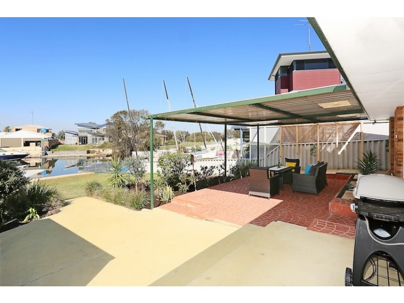 6 Woolah Place, South Yunderup WA 6208