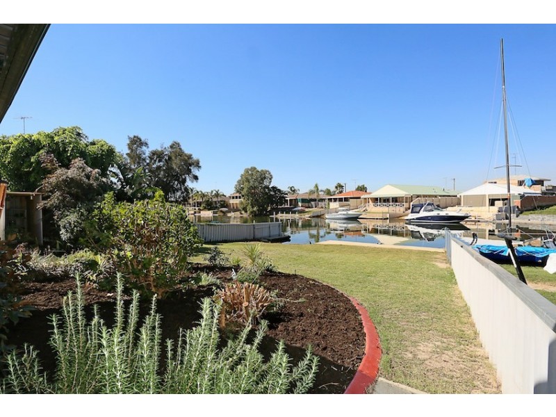 6 Woolah Place, South Yunderup WA 6208