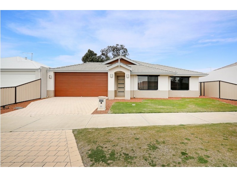 52 Oakleigh Drive, Erskine WA 6210