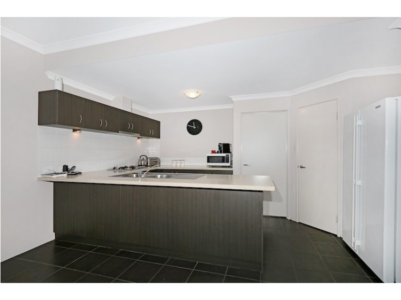 52 Oakleigh Drive, Erskine WA 6210