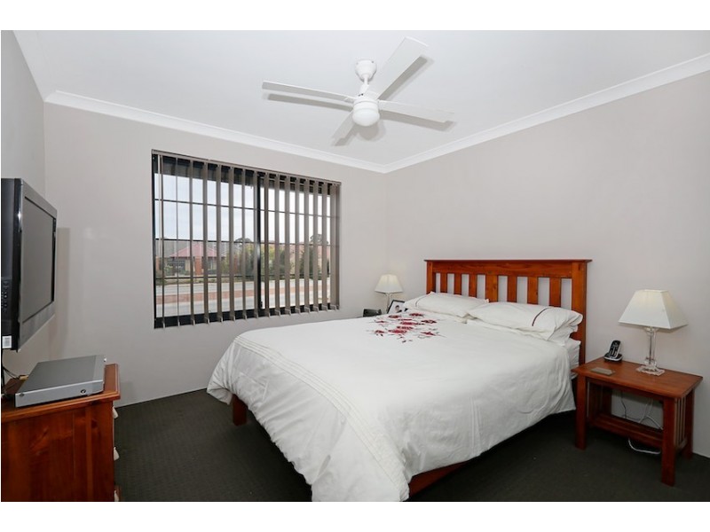 52 Oakleigh Drive, Erskine WA 6210