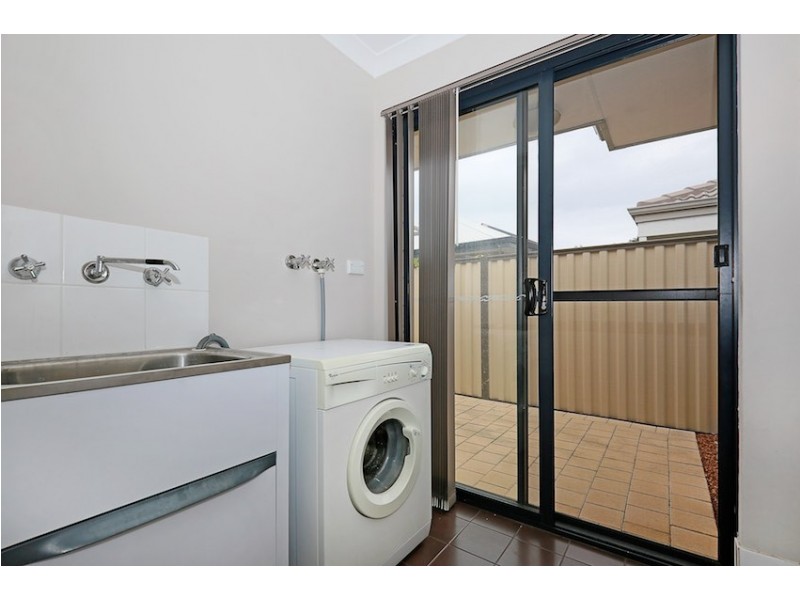 52 Oakleigh Drive, Erskine WA 6210