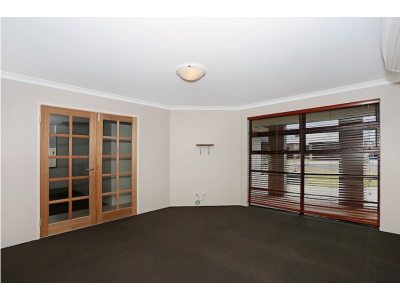 8 Coquette Pass, Dudley Park WA 6210