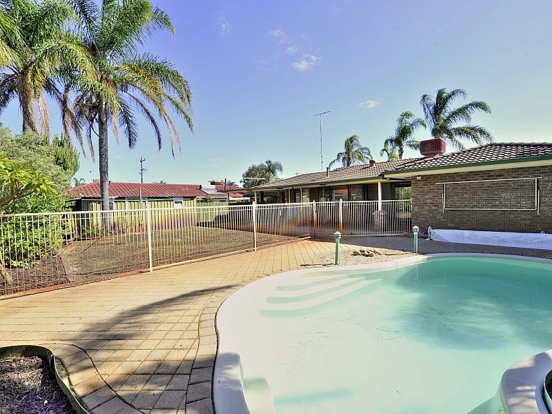 3 Yelta Street, Greenfields WA 6210