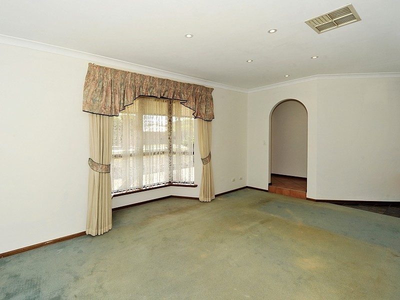 3 Yelta Street, Greenfields WA 6210