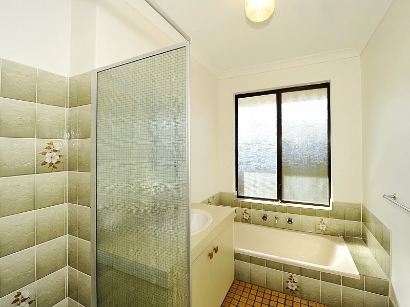 3 Yelta Street, Greenfields WA 6210