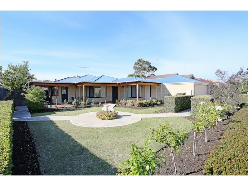 1 Cliff Lane, Halls Head WA 6210