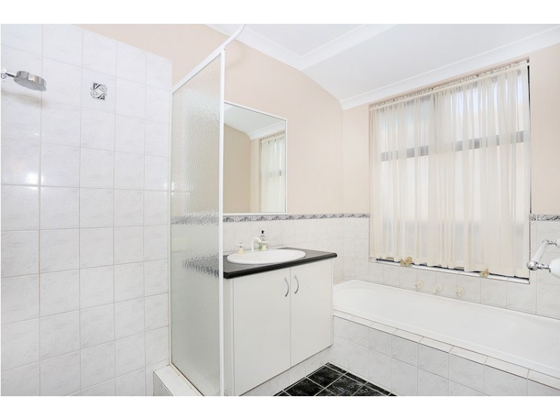 1 Cliff Lane, Halls Head WA 6210