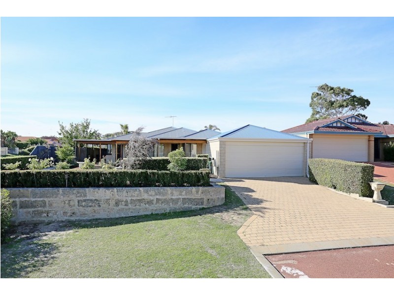 1 Cliff Lane, Halls Head WA 6210