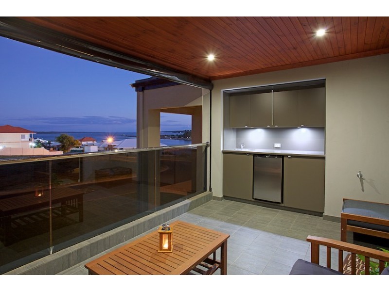 9 Spoonbill Retreat, Wannanup WA 6210