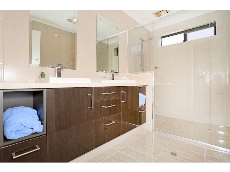 9 Spoonbill Retreat, Wannanup WA 6210