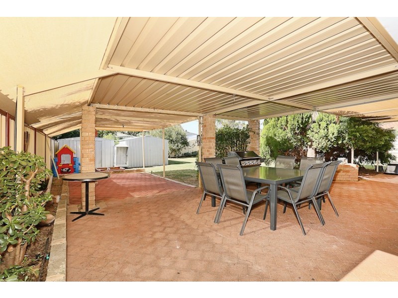 19 Reynolds Avenue, Greenfields WA 6210