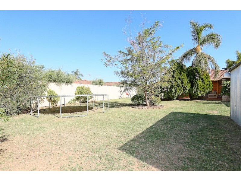 19 Reynolds Avenue, Greenfields WA 6210