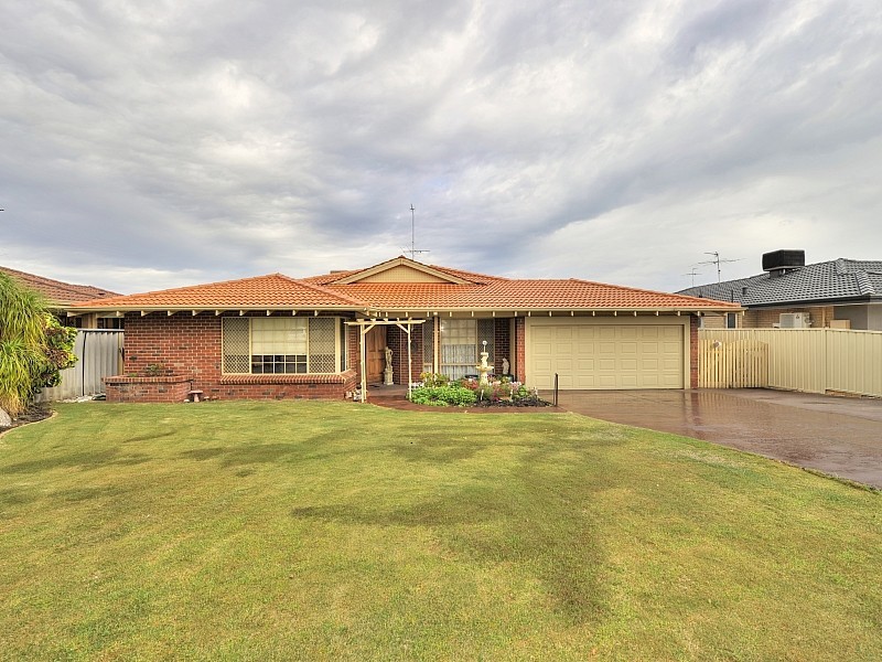 175 McLarty Road, Halls Head WA 6210