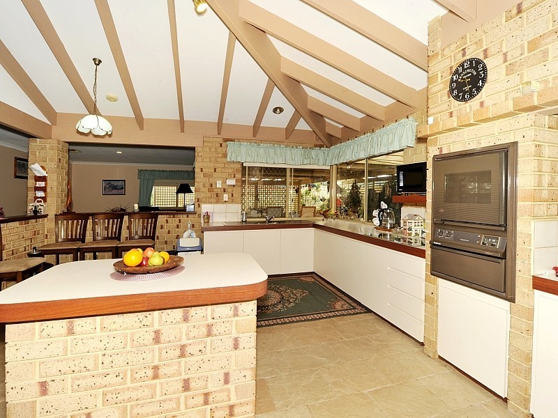 175 McLarty Road, Halls Head WA 6210