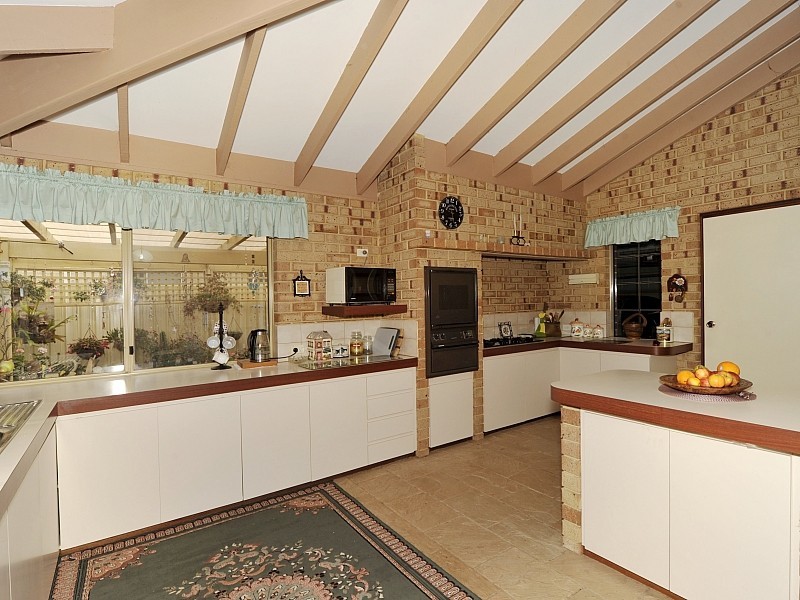 175 McLarty Road, Halls Head WA 6210