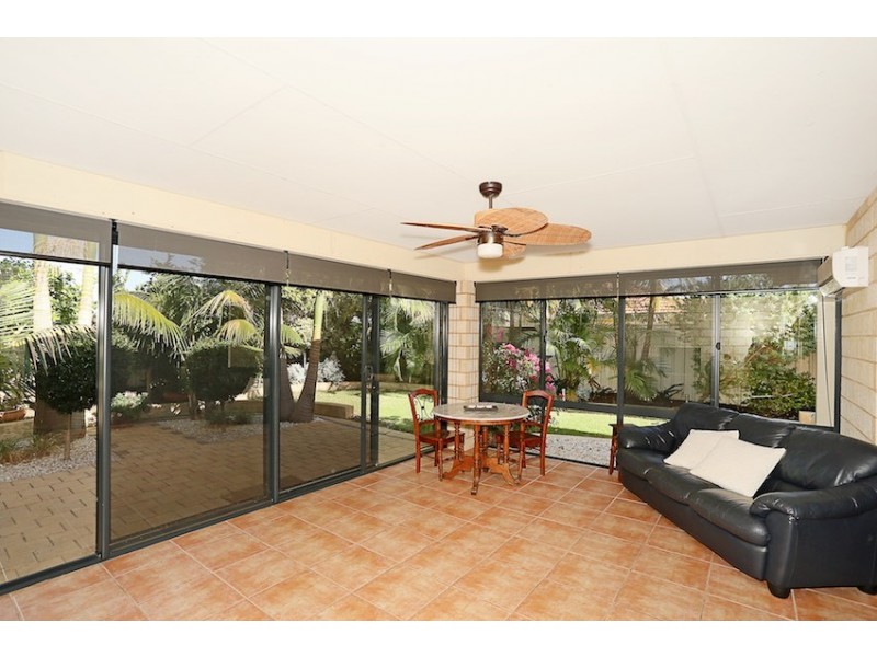 4 Brouwer Trail, Dudley Park WA 6210