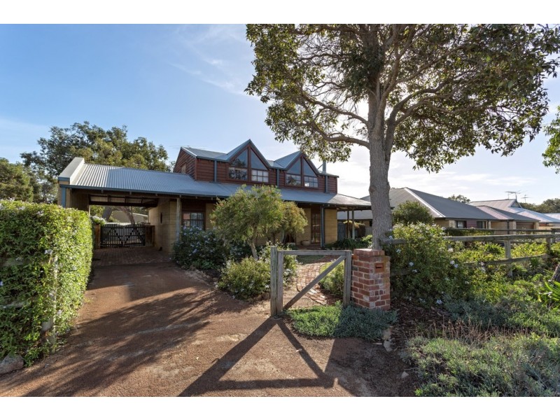 20 Regent Drive, Wannanup WA 6210