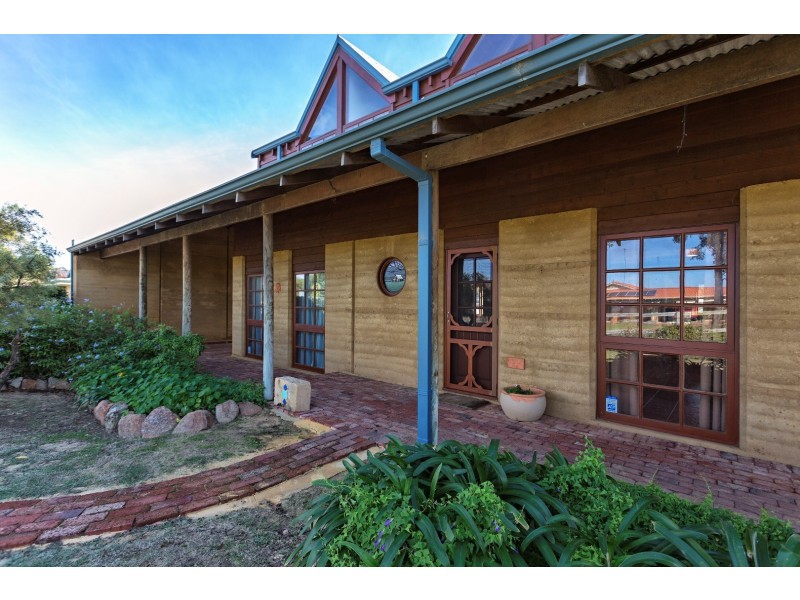 20 Regent Drive, Wannanup WA 6210