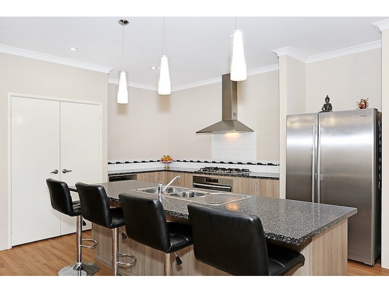 43 George Hibbert Road, Madora Bay WA 6210