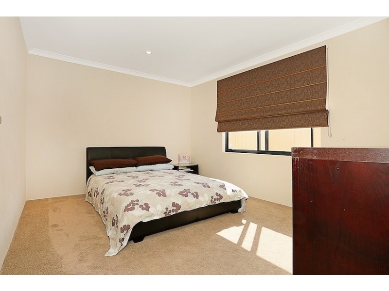 43 George Hibbert Road, Madora Bay WA 6210