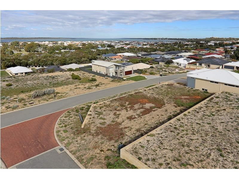 6 Delphis Way, Wannanup WA 6210