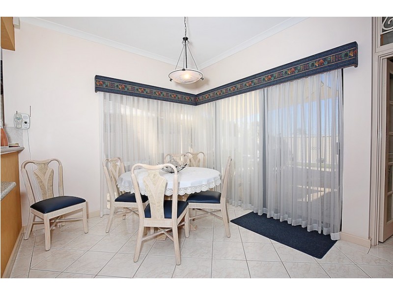 33 Leveque Loop, San Remo WA 6210