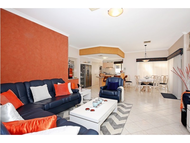 33 Leveque Loop, San Remo WA 6210