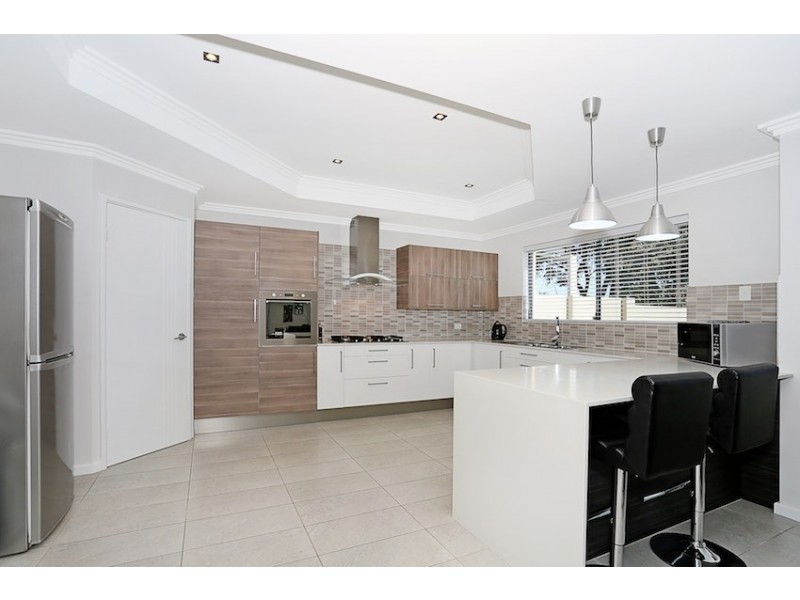 11 Len Howard Drive, Erskine WA 6210