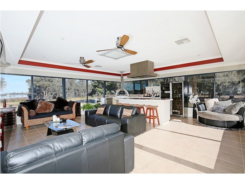 70 Peaceful Waters Drive, Barragup WA 6209