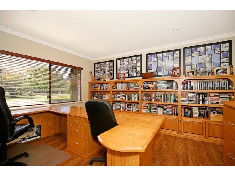 70 Peaceful Waters Drive, Barragup WA 6209