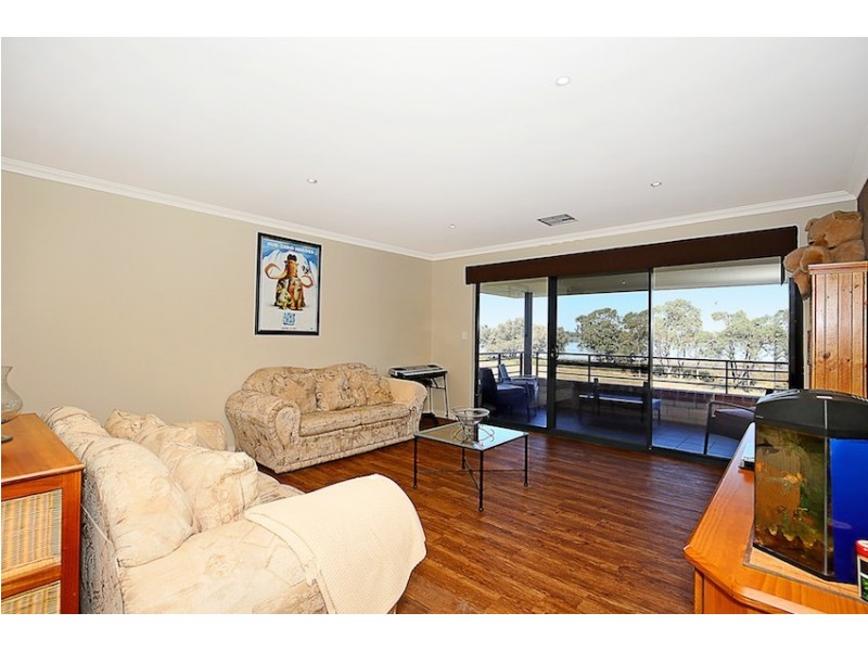 70 Peaceful Waters Drive, Barragup WA 6209