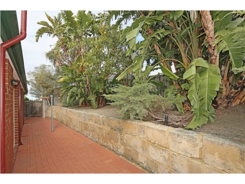 5 Sage Court, Halls Head WA 6210