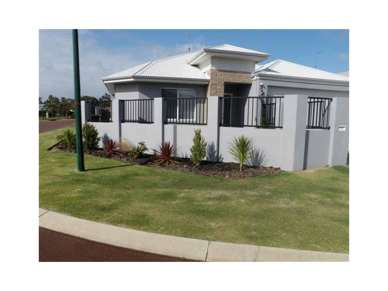 12 Kardan Loop, Falcon WA 6210