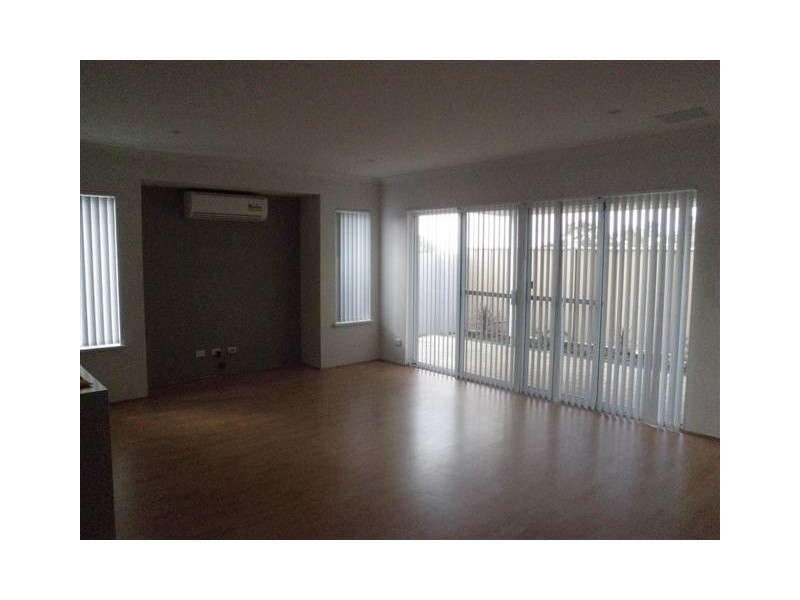 12 Kardan Loop, Falcon WA 6210