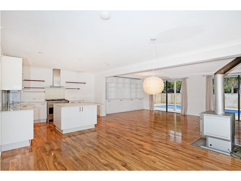 12 Lyelta Street, Falcon WA 6210