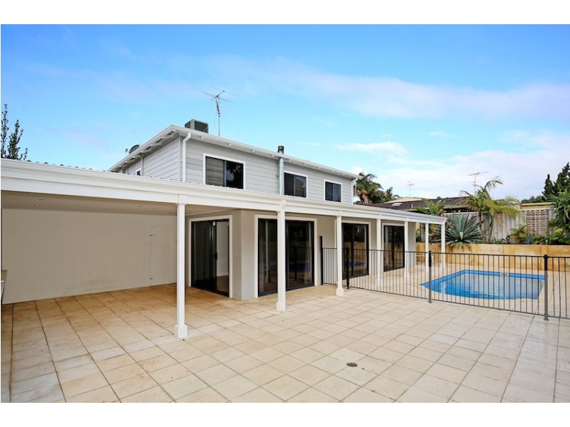 12 Lyelta Street, Falcon WA 6210