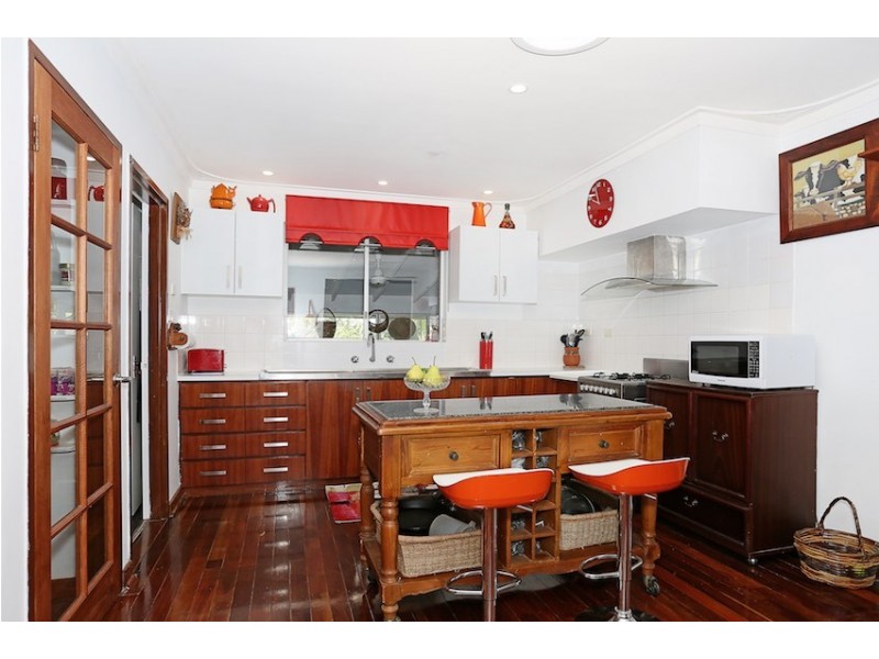 77 Leslie Street, Dudley Park WA 6210