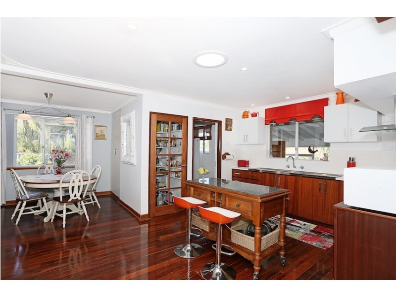 77 Leslie Street, Dudley Park WA 6210