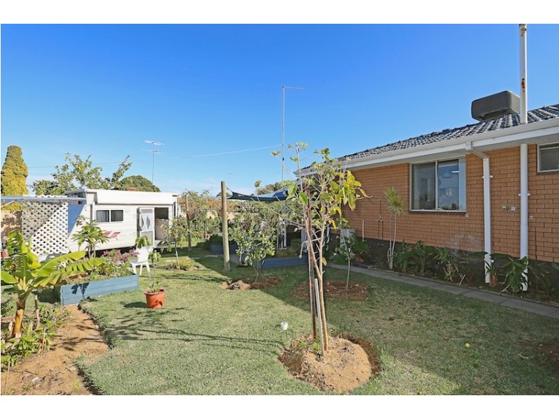 77 Leslie Street, Dudley Park WA 6210