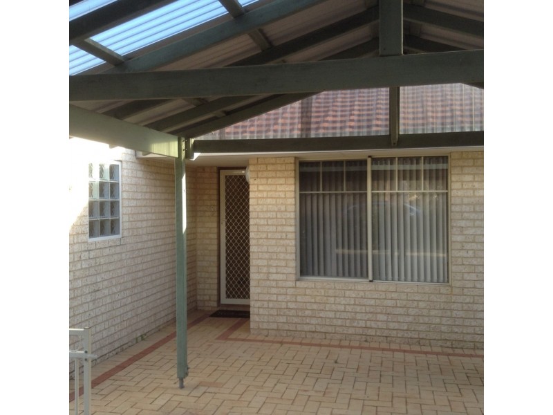 19 Lakes Crescent, South Yunderup WA 6208