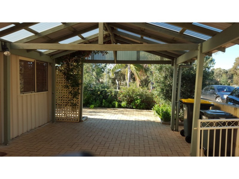 19 Lakes Crescent, South Yunderup WA 6208